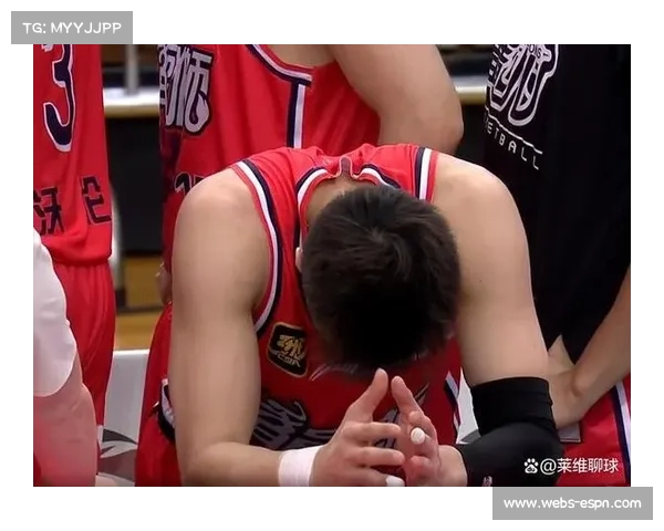 郭艾伦生日状态回春，飞身扑地救球表决心